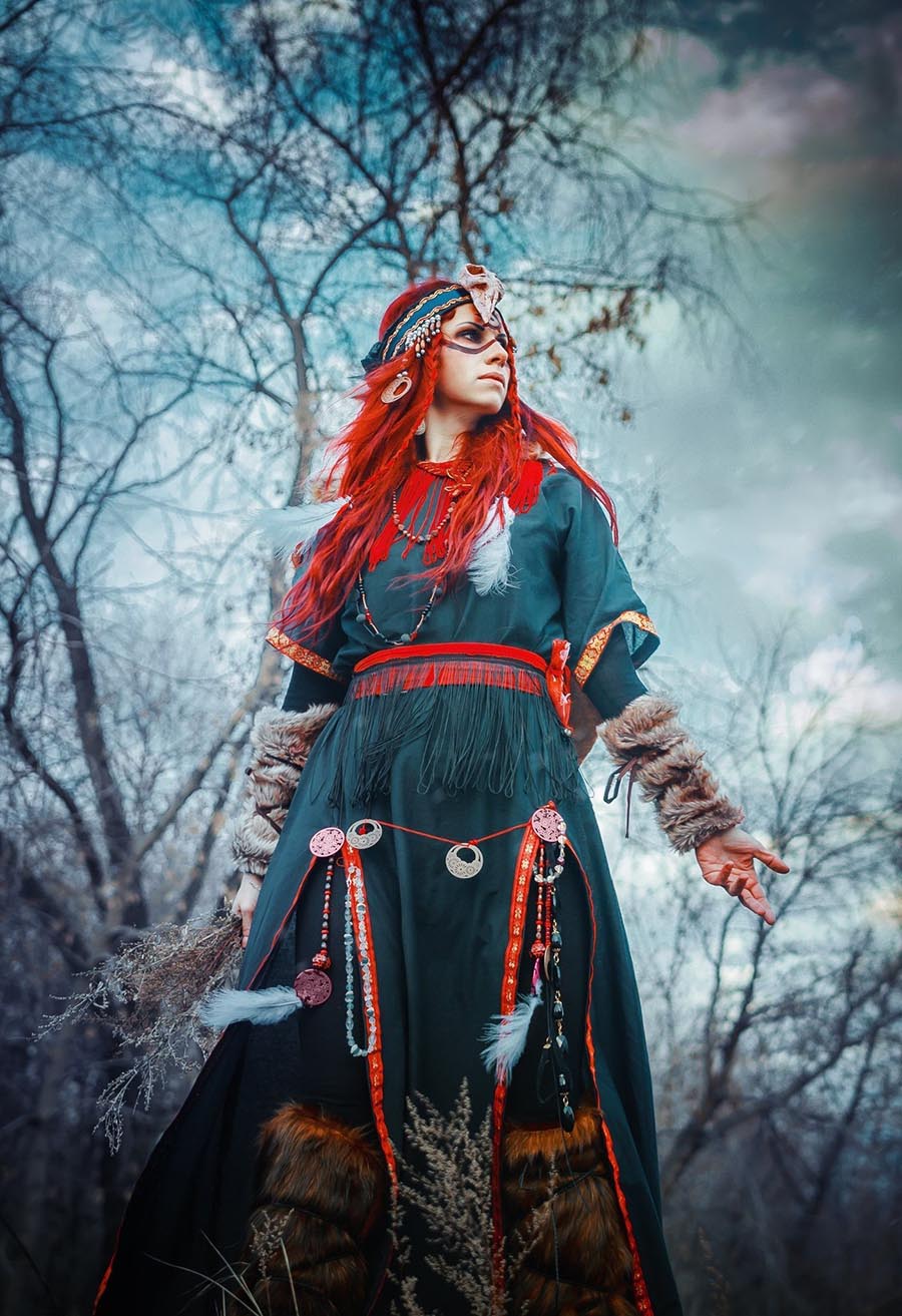 Girls in Slavic costumes underwear in Zhenjiang